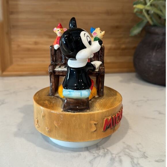 Vintage Mickey Mouse Playing Piano With  Mice Watching music box 1987 - Picture 4 of 8
